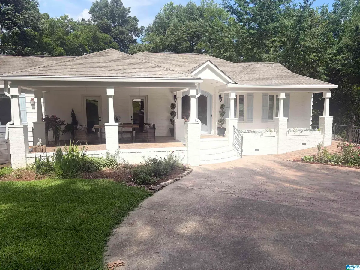 2557 MOUNTAIN WOODS DRIVE, Vestavia Hills, AL 35216 - #1