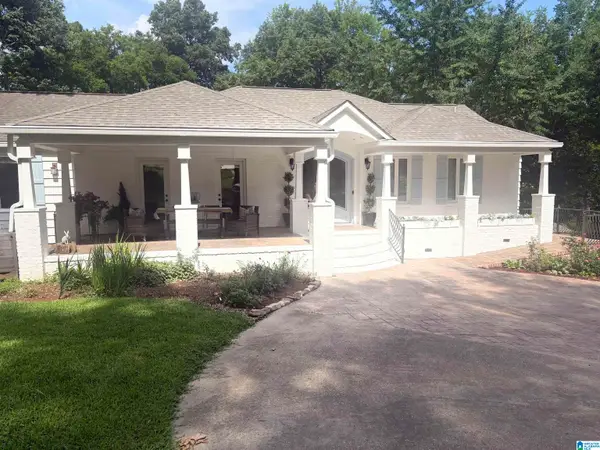 2557 MOUNTAIN WOODS DRIVE, Vestavia hills, AL 35216