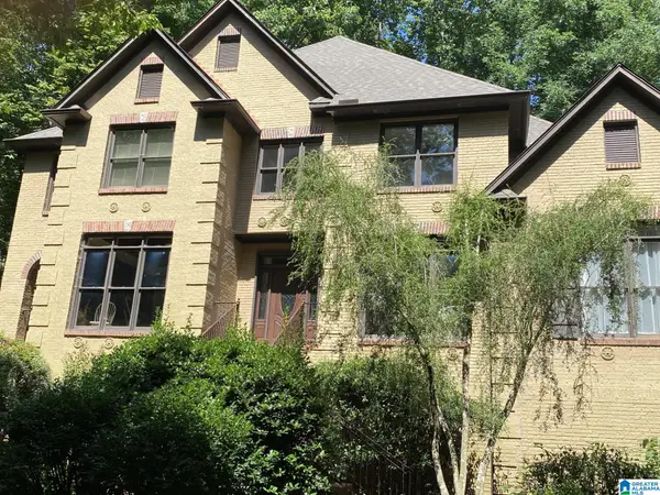 1207 LAKE FOREST CIRCLE, Hoover, AL 35244