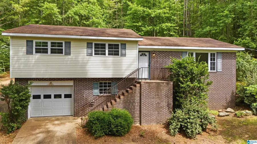 215 OAK RIDGE DRIVE, Oneonta, AL 35121 - #2