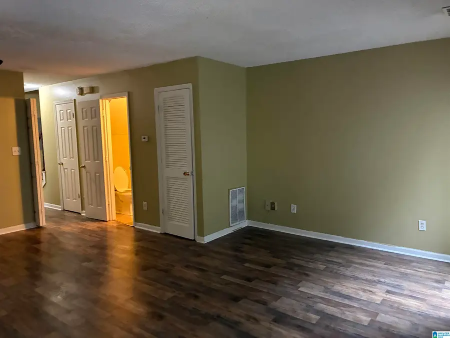 2727 20TH STREET SW, Birmingham, AL 35211 - #3