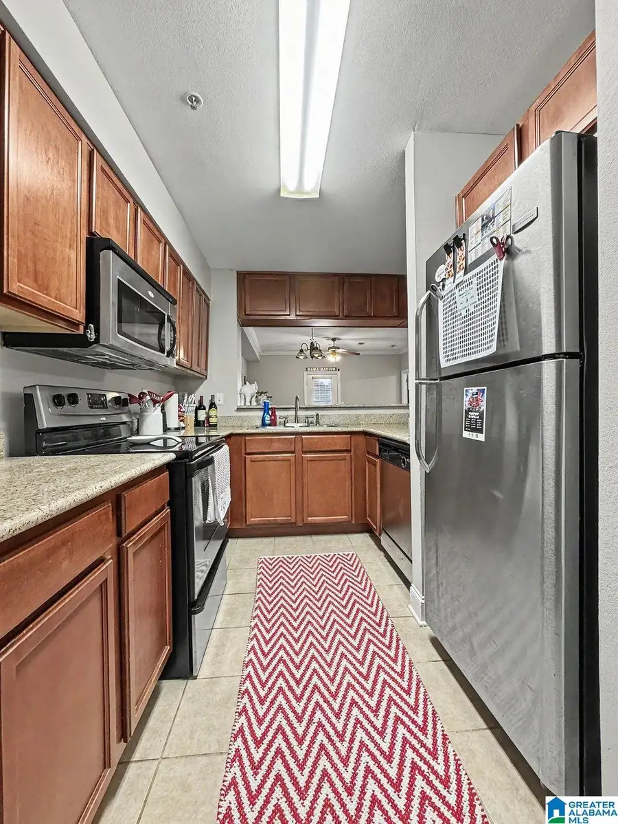 3218 VETERANS MEMORIAL PARKWAY, Tuscaloosa, AL 35404 - #2