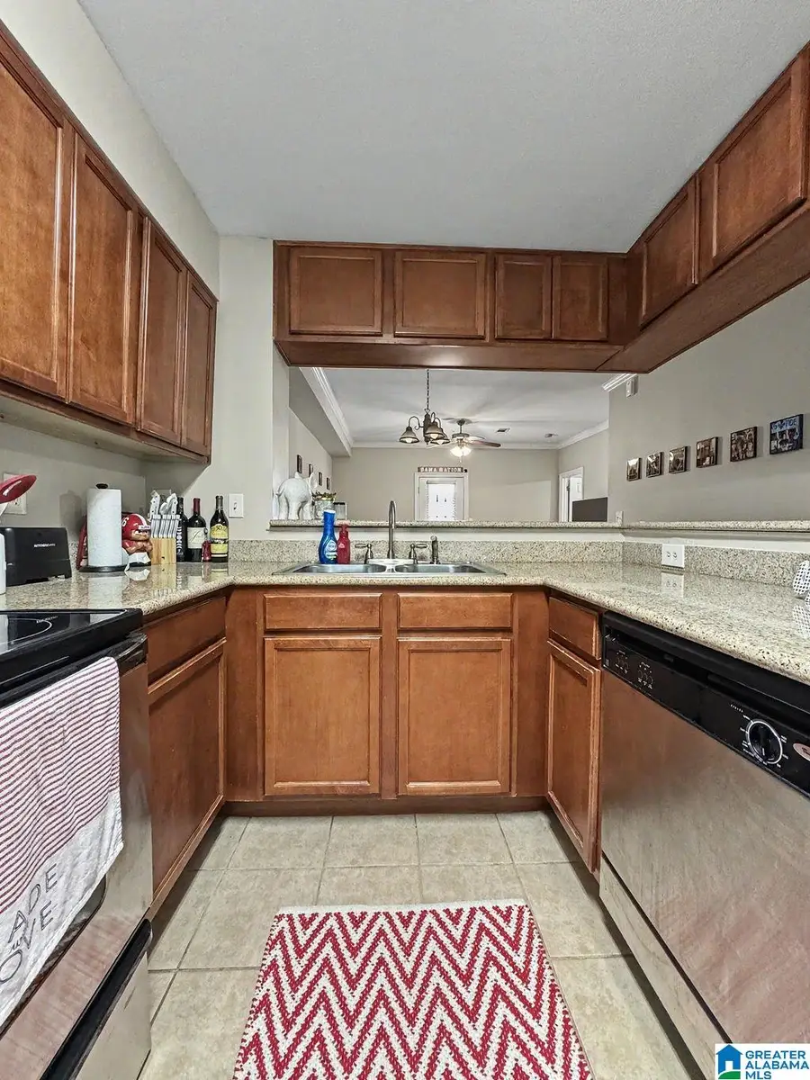 3218 VETERANS MEMORIAL PARKWAY, Tuscaloosa, AL 35404 - #3