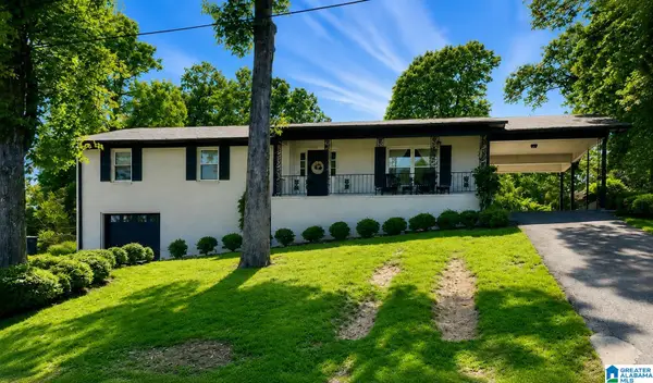 1207 ARROWHEAD TRAIL, Alabaster, AL 35007