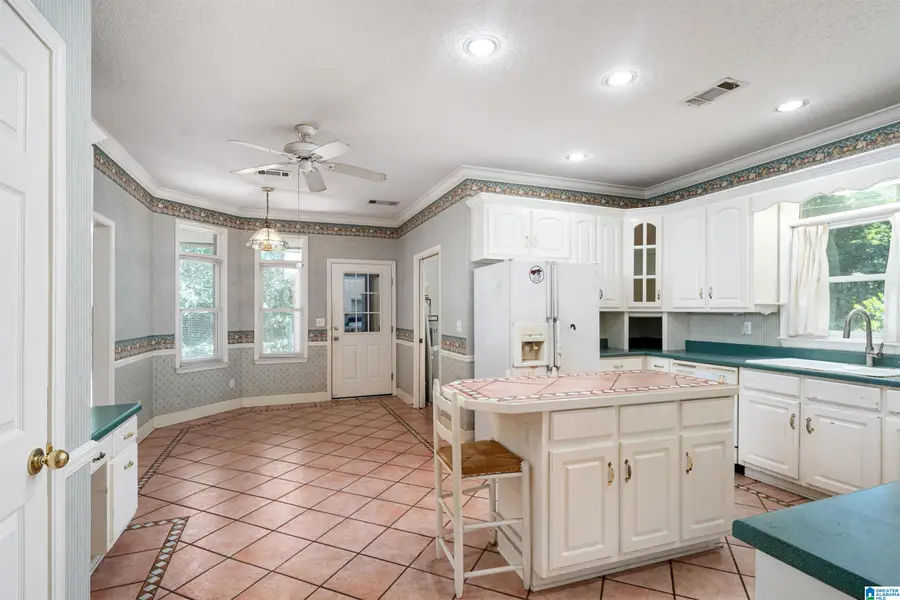 939 PARKHILL DRIVE, Tuscaloosa, AL 35404 - #2