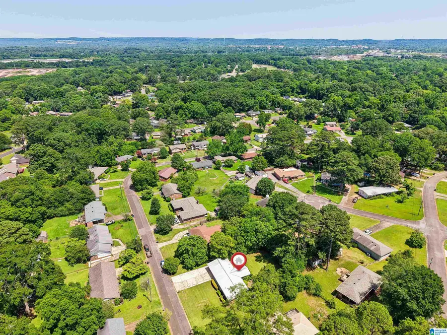 3332 CRESCENT DRIVE, Hueytown, AL 35023 - #3