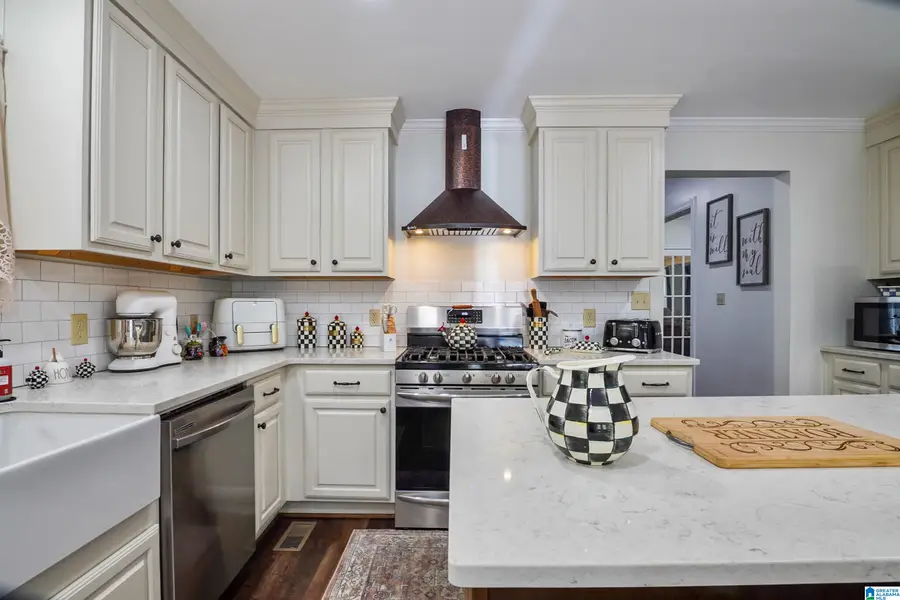 1864 WALNUT STREET, Centreville, AL 35042 - #3