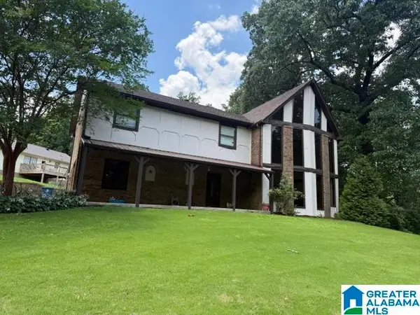 1405 WOODWARD CIRCLE, Gardendale, AL 35071