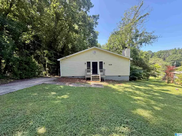 1529 PINE TREE PLACE, Birmingham, AL 35235