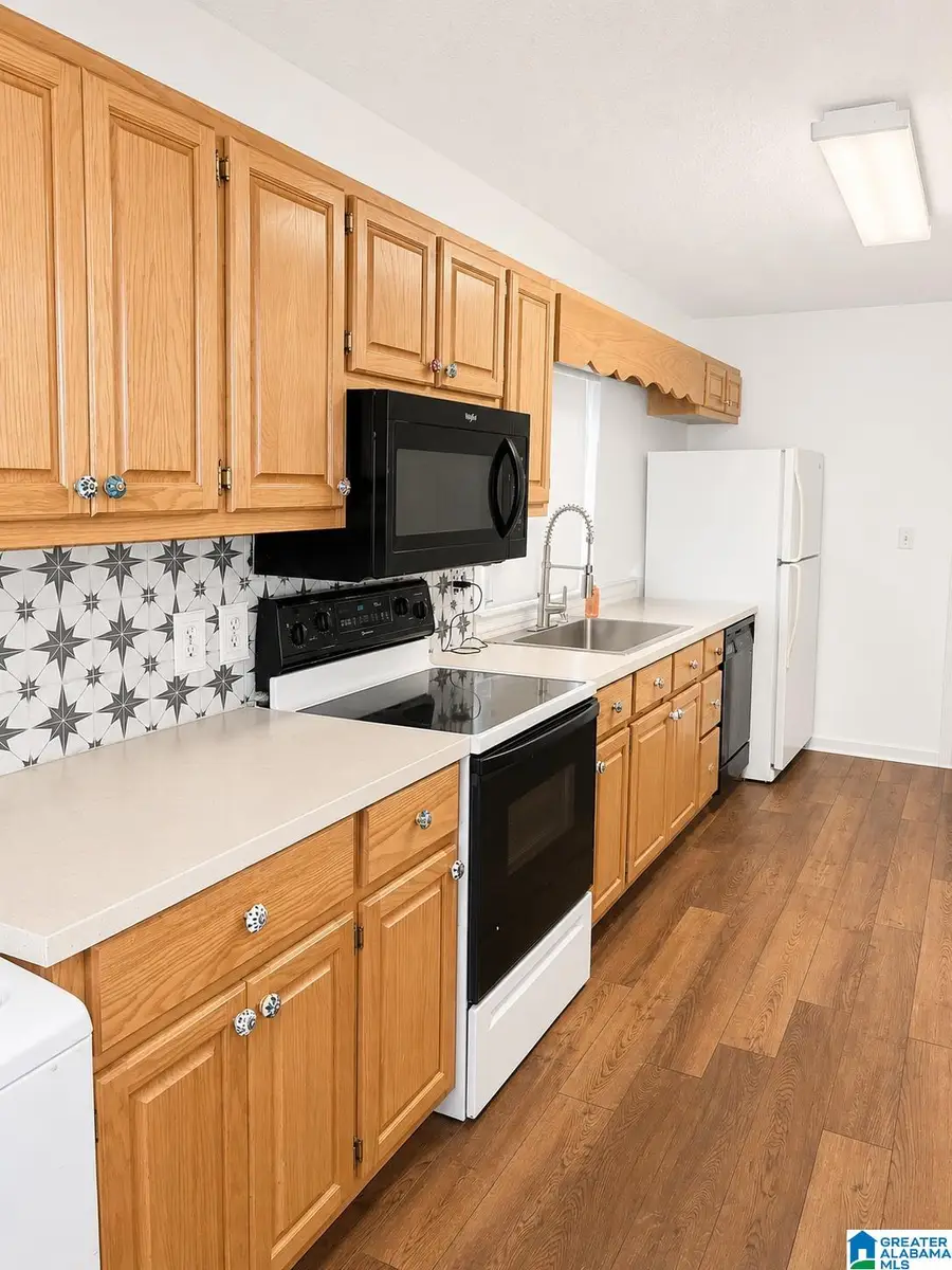 1207 4TH AVENUE N, Clanton, AL 35045 - #3
