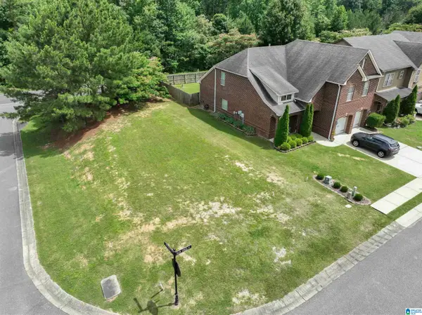 491 GLEN CROSS COVE, Trussville, AL 35173