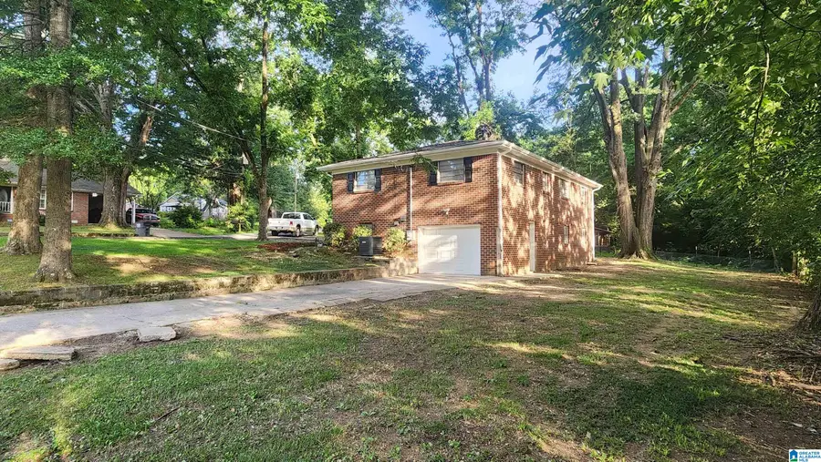 105 BEECHWOOD AVENUE, Hueytown, AL 35023 - #3