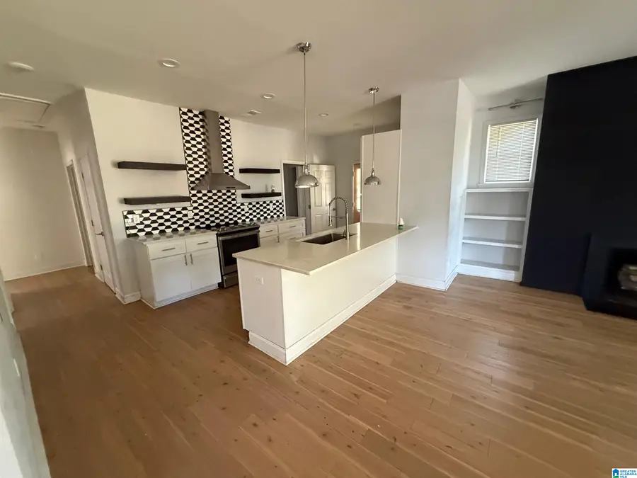 1257 GRAYMONT AVENUE W, Birmingham, AL 35208 - #3