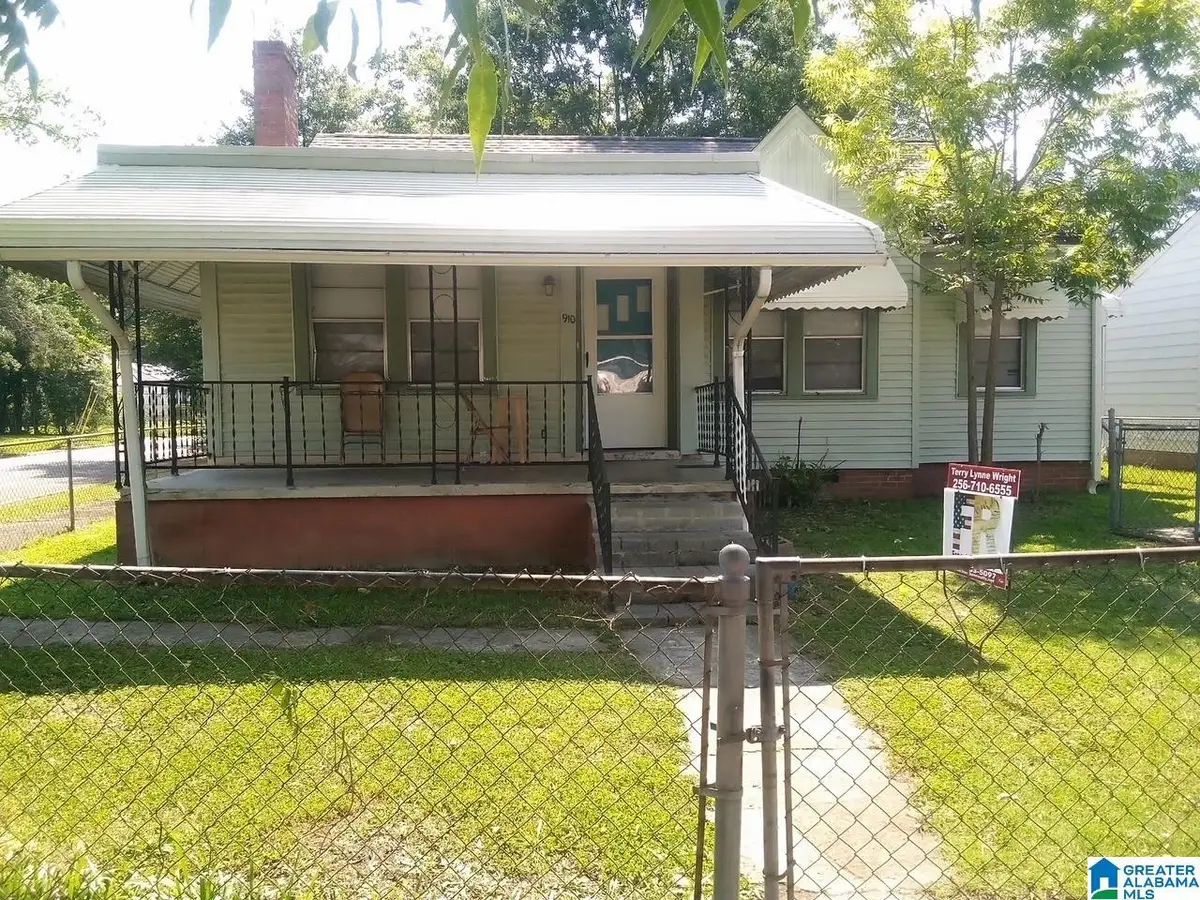 910 MARTIN AVENUE, Gadsden, AL 35903 - #1