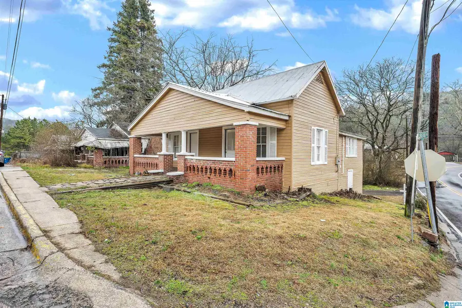 225 MAIN STREET, Graysville, AL 35073 - #3