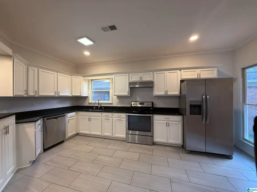 1192 BERWICK ROAD, Hoover, AL 35242 - #3