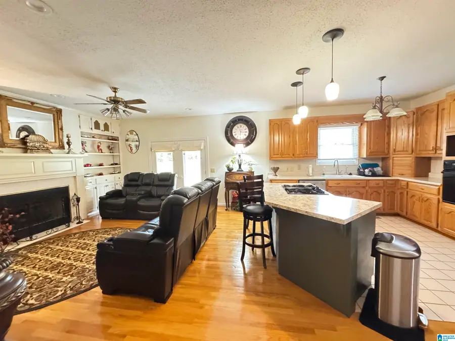 211 EDISON AVENUE, Gadsden, AL 35904 - #2