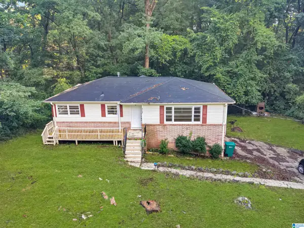 2720 2ND STREET NW, Center point, AL 35215