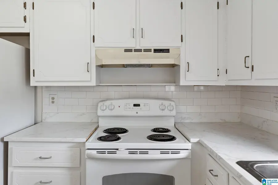 5457 NOTTINGHILL DRIVE, Birmingham, AL 35235 - #3