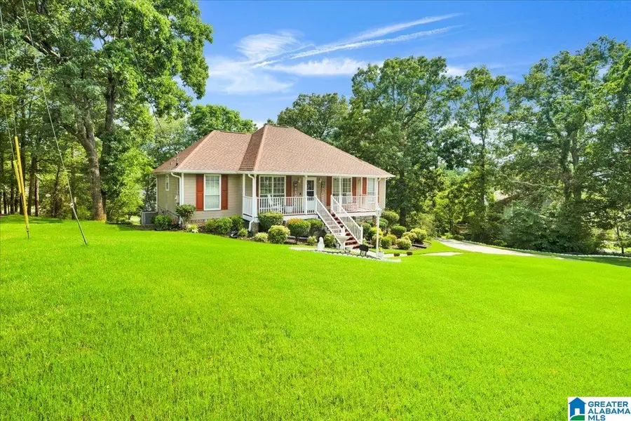 317 NE 37TH COURT, Center Point, AL 35215 - #2