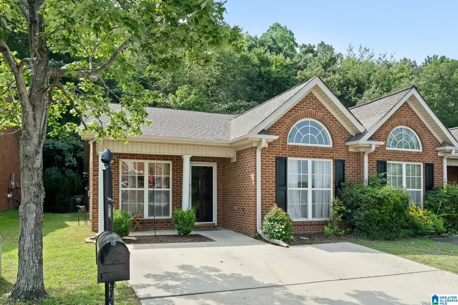 160 HAYESBURY LANE, Pelham, AL 35124 - #2