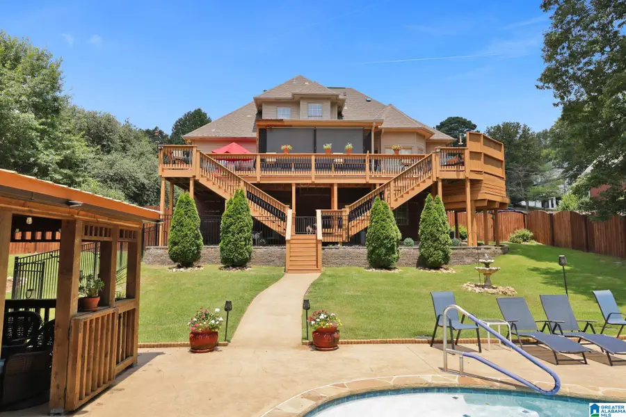 116 CLIFF ROAD, Sterrett, AL 35147 - #2