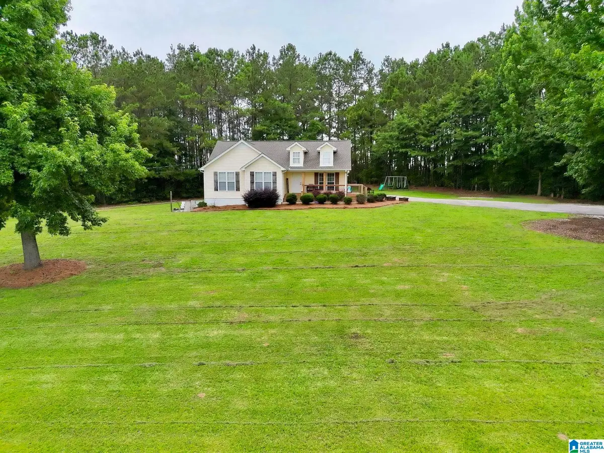 1035 COUNTY ROAD 42, Jemison, AL 35085 - #1