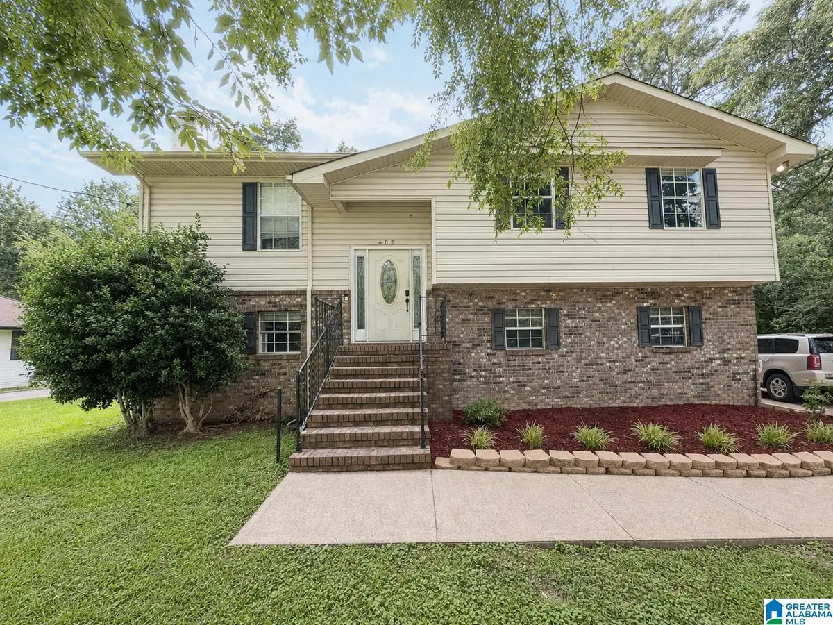 602 SHANNAHAN DRIVE, Weaver, AL 36277 - #1