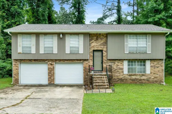 3225 ALLISON BONNETT MEMORIAL DRIVE, Hueytown, AL 35023