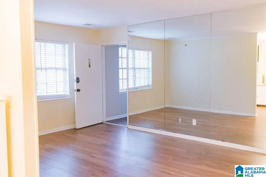 2053 MONTREAT CIRCLE, Vestavia Hills, AL 35216 - #3