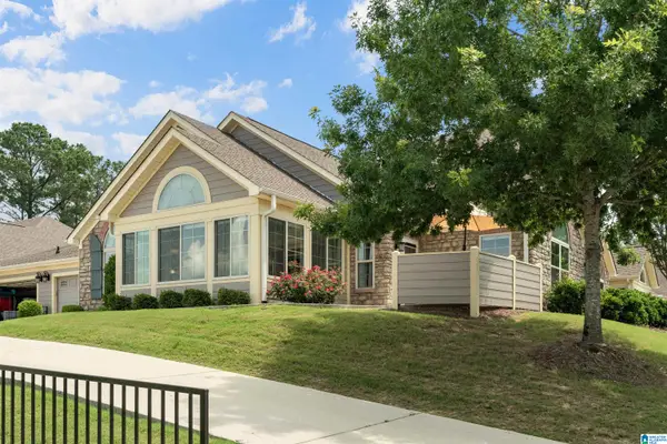 136 CORNERSTONE COURT, Birmingham, AL 35022