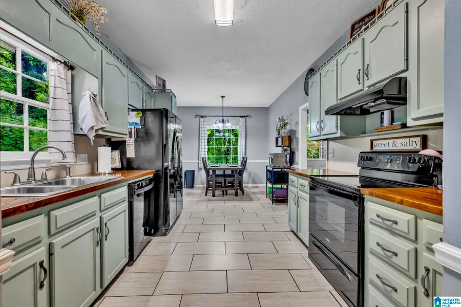 6001 WOODVALE DRIVE, Helena, AL 35080 - #2