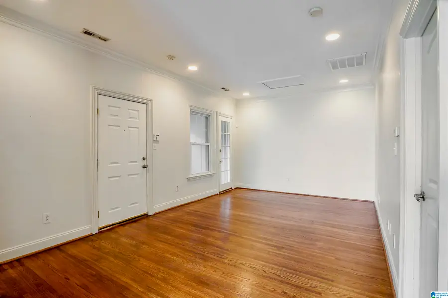 1500 33RD STREET S, Birmingham, AL 35205 - #3