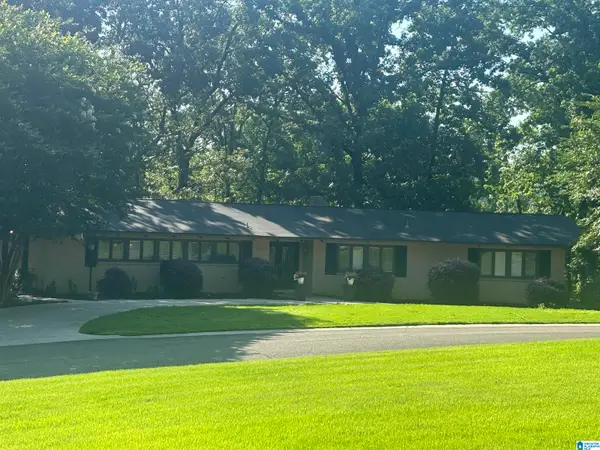 423 GOLF DRIVE, Hoover, AL 35226