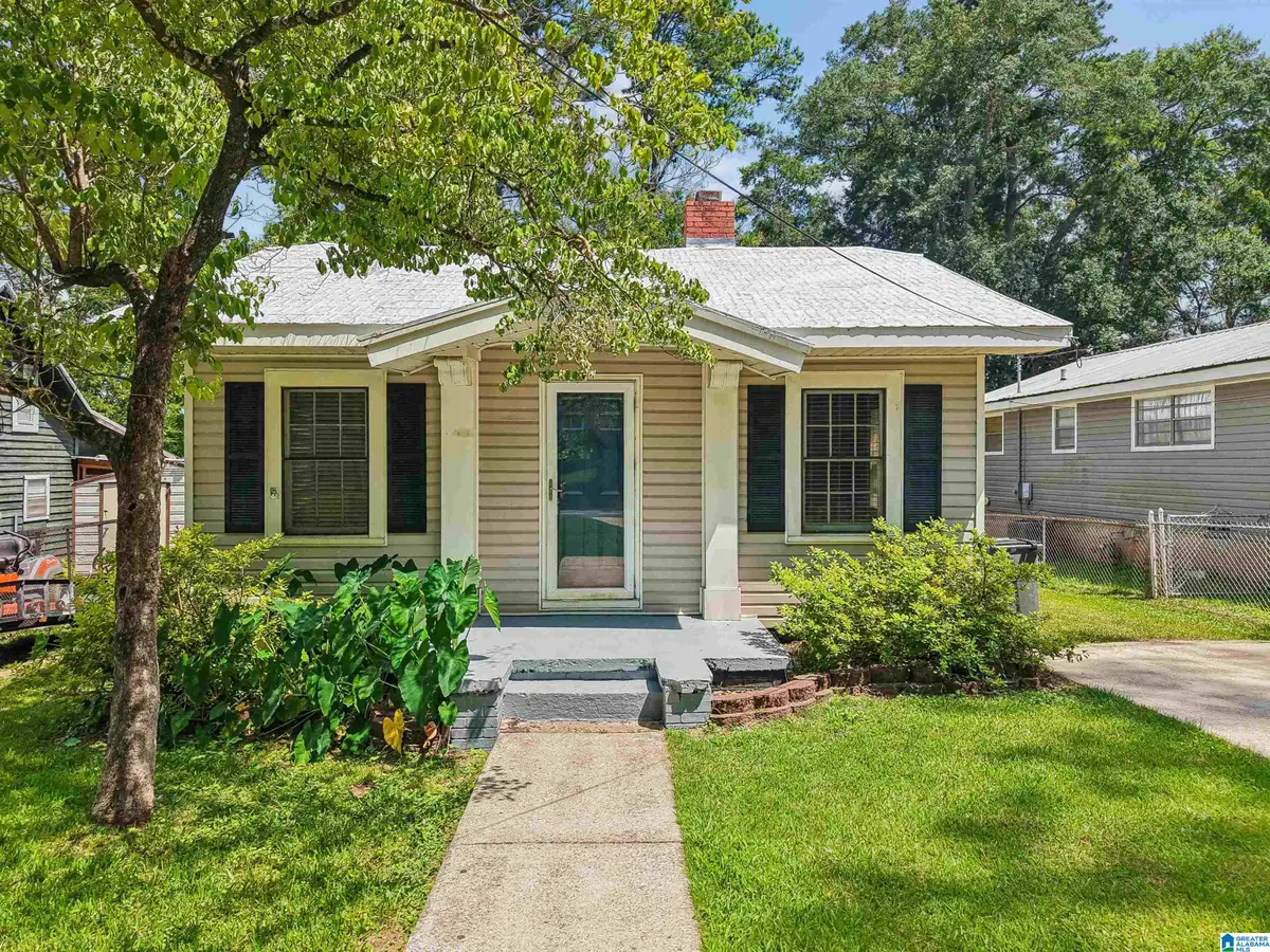 2015 30TH AVENUE N, Hueytown, AL 35023 - #1