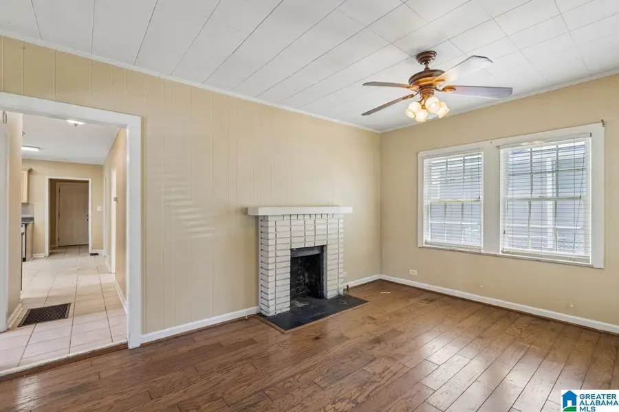 2015 30TH AVENUE N, Hueytown, AL 35023 - #2
