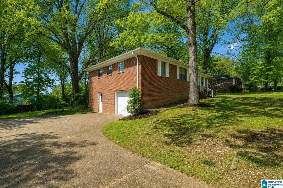 629 26TH AVENUE NW, Birmingham, AL 35215 - #3
