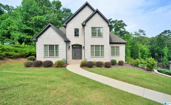 137 WILLOW BRANCH LANE, Chelsea, AL 35043