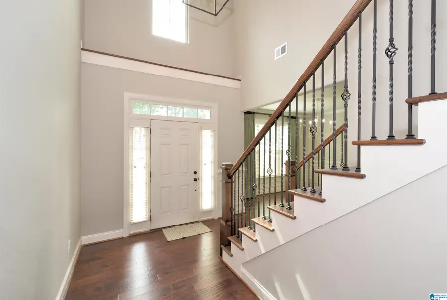 137 WILLOW BRANCH LANE, Chelsea, AL 35043 - #2