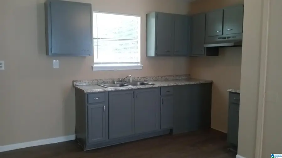 621 15TH AVENUE NW, Birmingham, AL 35215 - #2