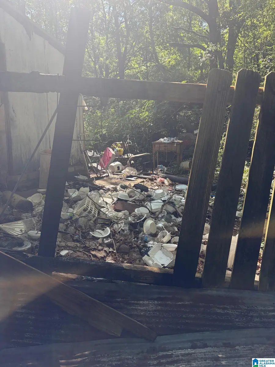 709 AVENUE G, Bessemer, AL 35020 - #2