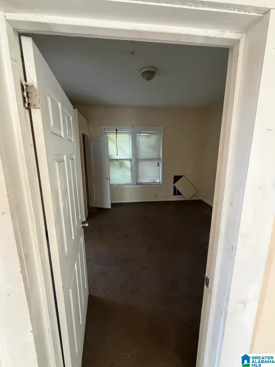 2712 AVENUE H, Birmingham, AL 35218 - #3