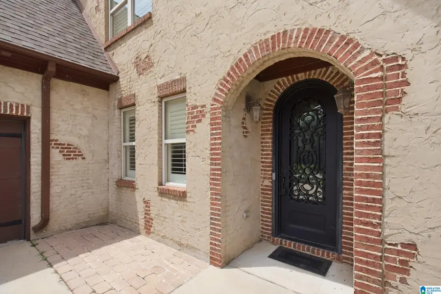 1004 DUNNAVANT PLACE, Birmingham, AL 35242 - #2