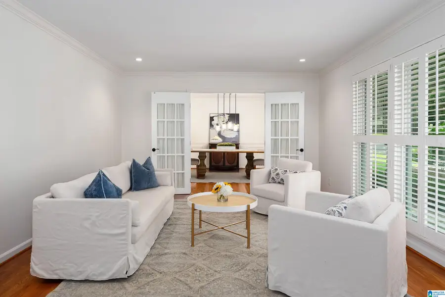 1457 WILLOUGHBY CIRCLE, Vestavia Hills, AL 35216 - #2