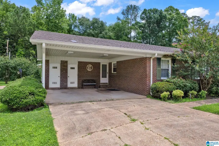 700 GENE ROSE STREET, Sylacauga, AL 35151 - #2