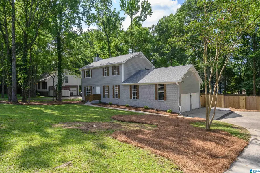 3225 GREEN VALLEY ROAD, Vestavia Hills, AL 35243 - #3