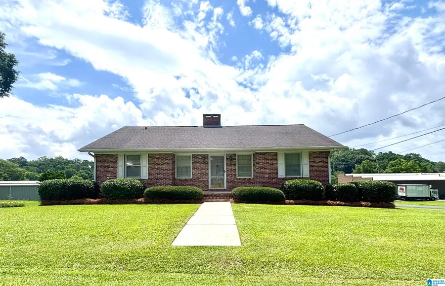 1201 LINCOLN AVENUE, Oneonta, AL 35121 - #2
