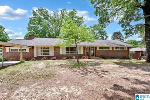 1606 WOODLAND STREET NW, Cullman, AL 35055