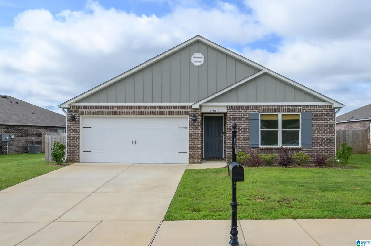 6982 SOUTHERN TRACE LOOP, Leeds, AL 35094 - #1