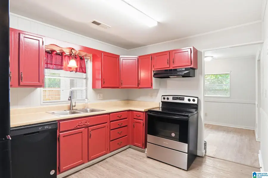 421 CAFFEE STREET, Bessemer, AL 35022 - #2
